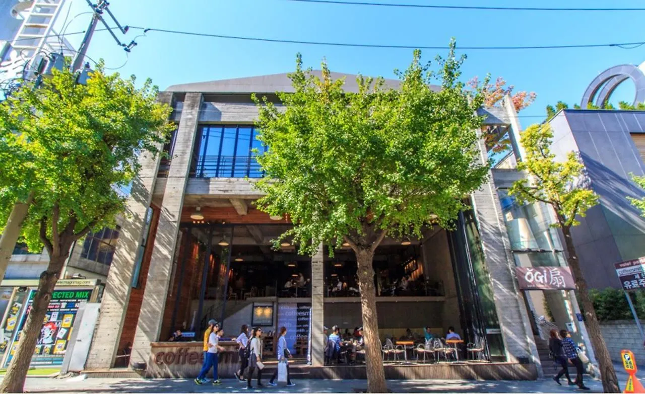 Polaris Guesthouse Garosugil 2*, Seoul South Korea
